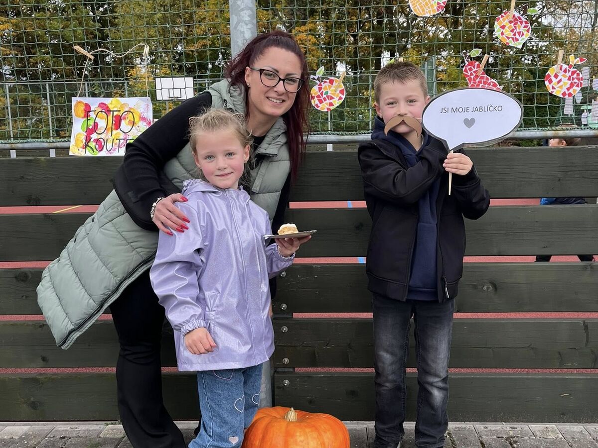 JABLEČNÉ ODPOLEDNE