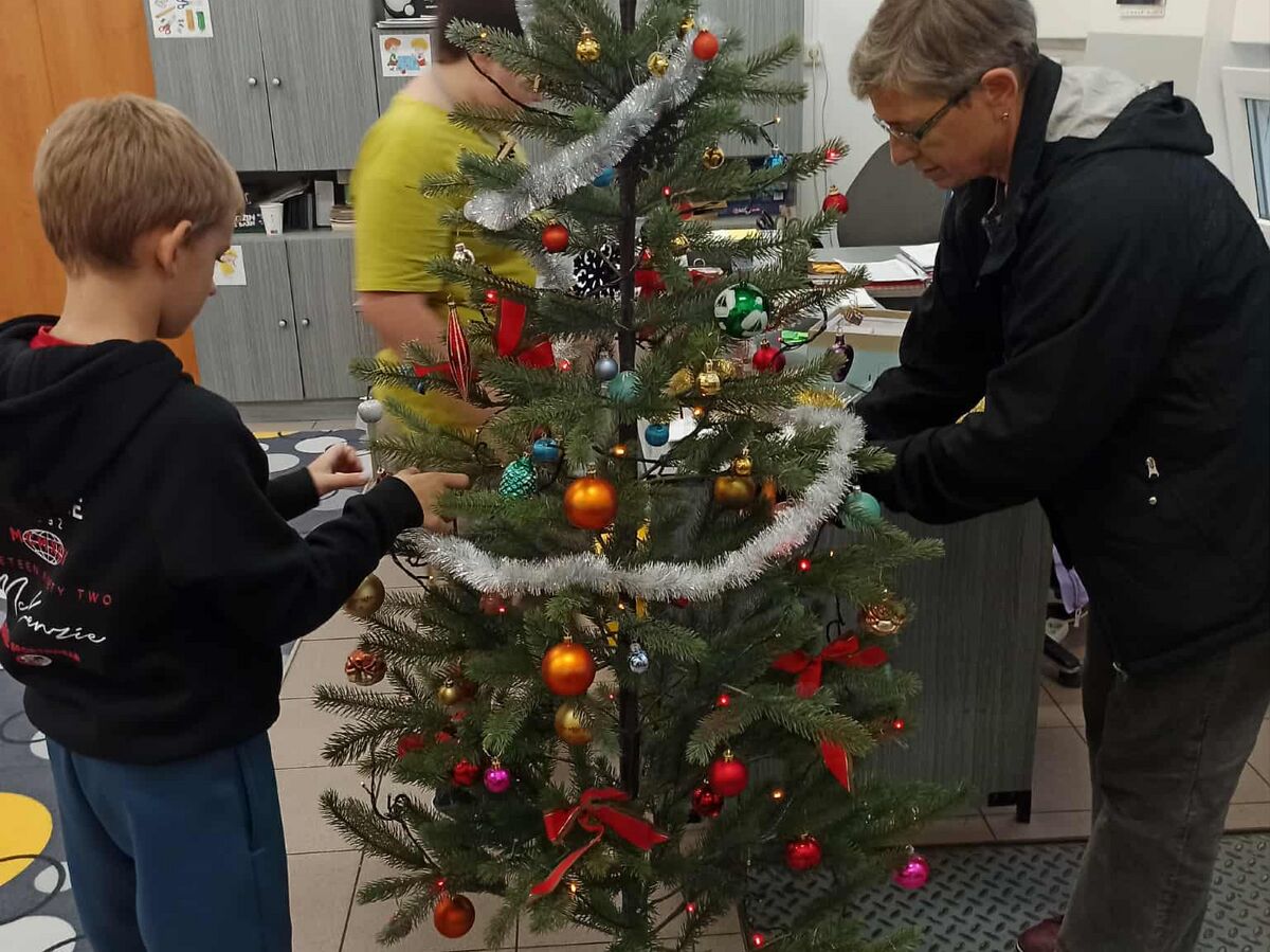 Stromeček ve školním klubu