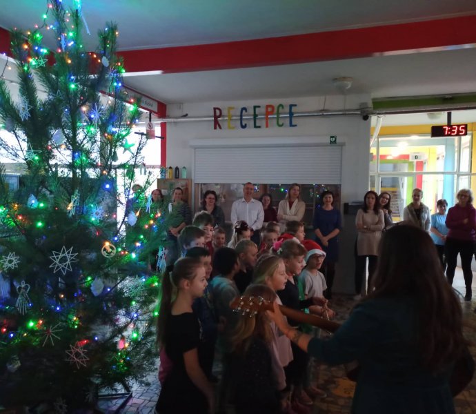 Rozsvěcení Vánočního stromu a zpívání koled